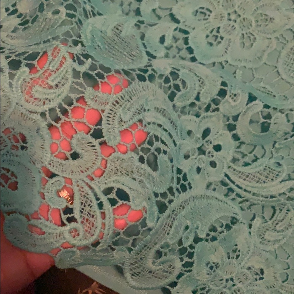 Embroidered Blouse/ Size Large - Picture 3 of 3